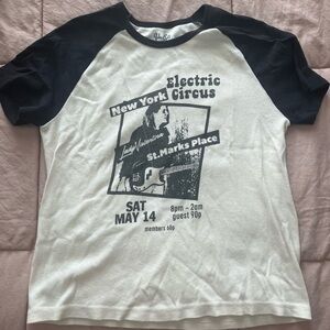 Brandy melville graphic baby tee